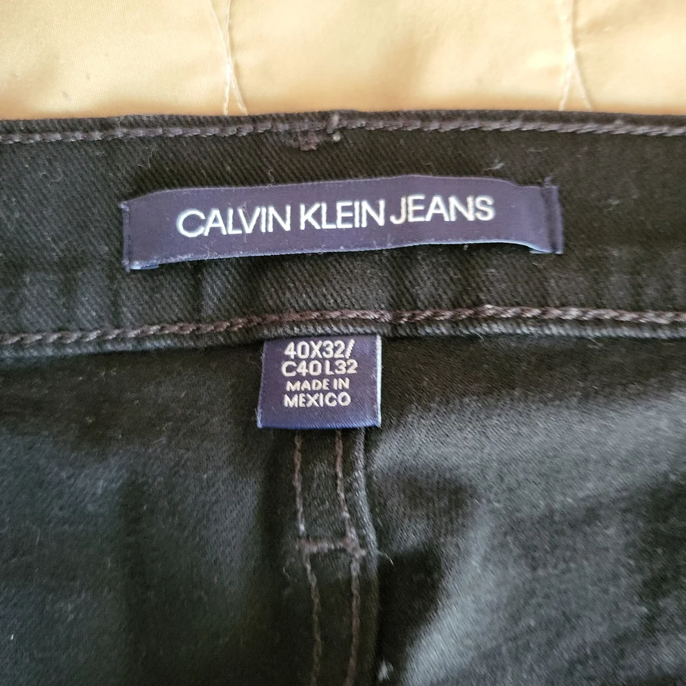 Jeans - Picture 1 of 7